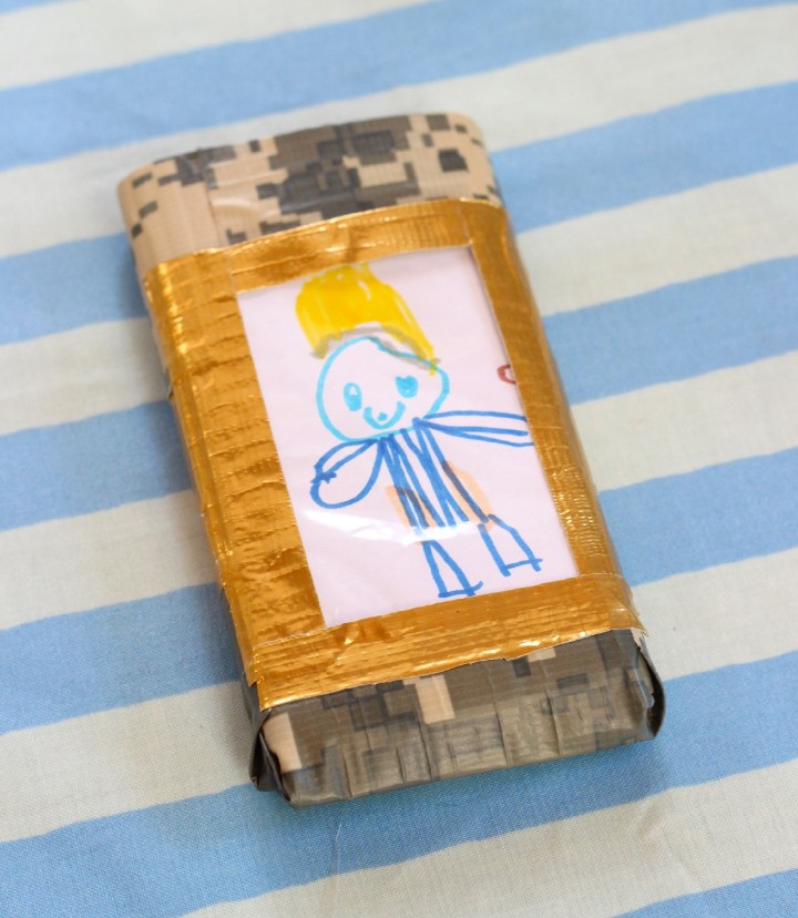 DIY Phone Case with Duct tape